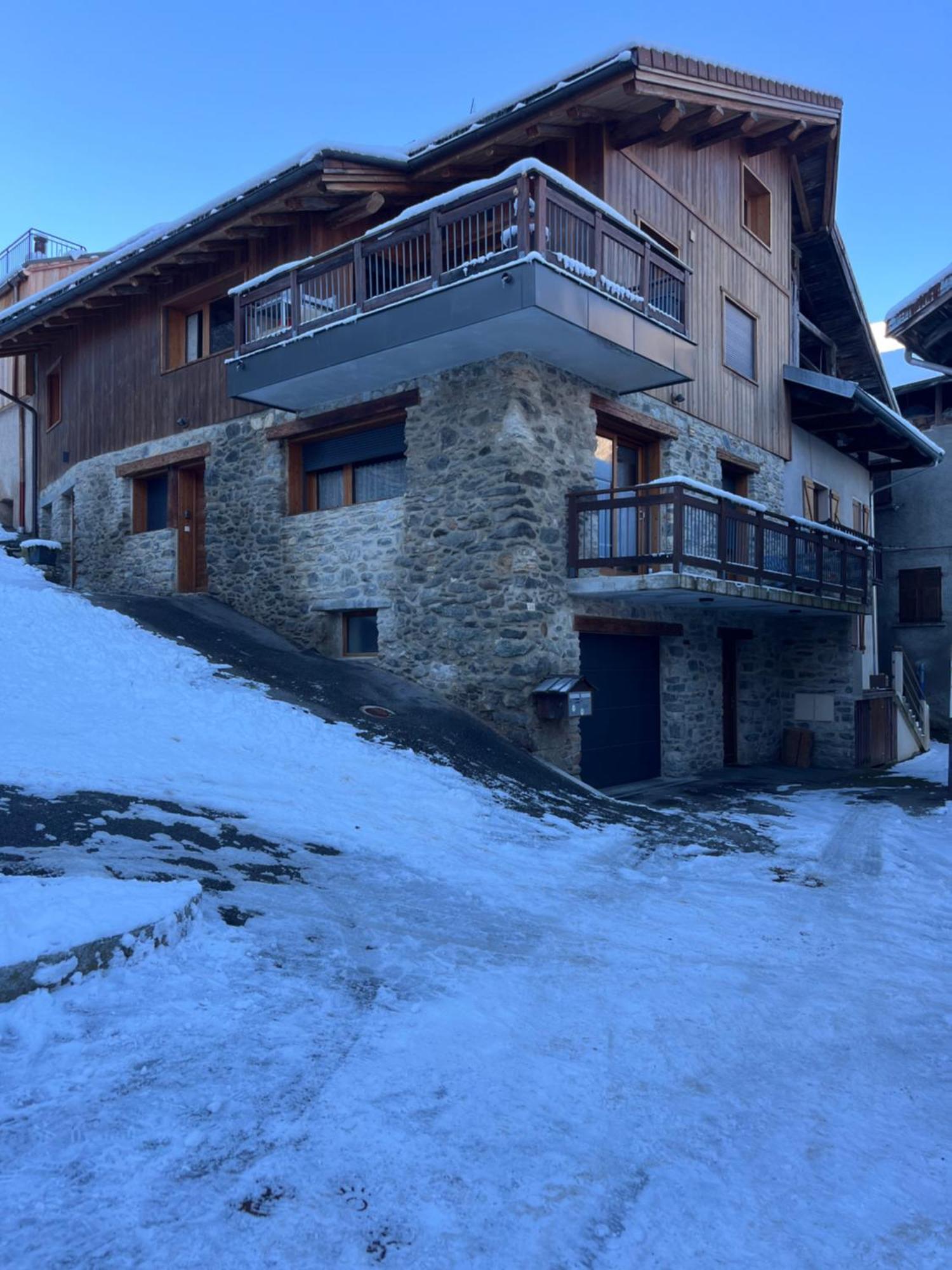 Maison De Village Au Pied Des 3 Vallees Villarlurin Eksteriør bilde